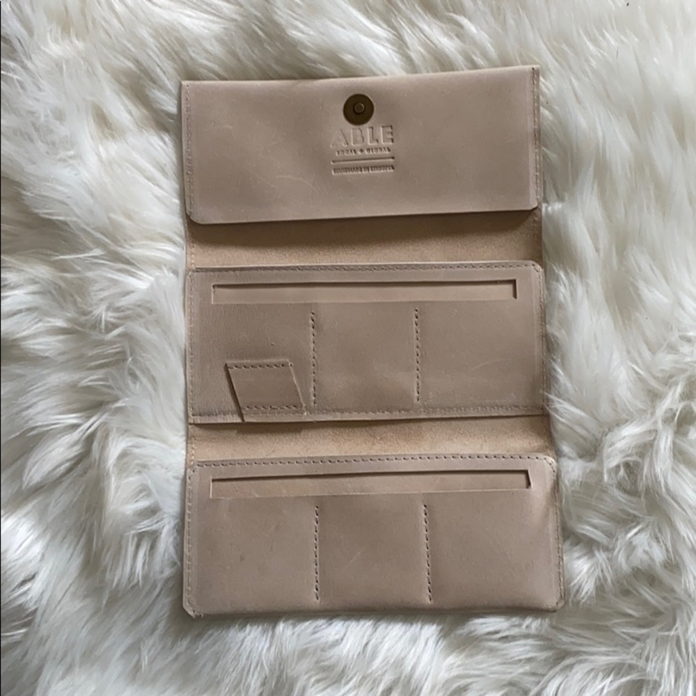 NWOT Able Debre Wallet in Bone - Picture 3 of 5